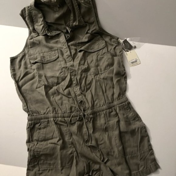 A.N.A. Olive Romper - *NWT - Size L - Picture 1 of 2